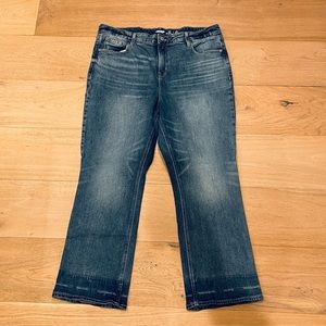 EUC Old Navy denim. Flare, ankle, high rise.